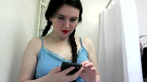 Isabella online show from February 18, 3:41 pm