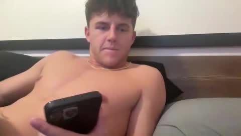 bigbootyburger1 online show from April 11, 12:59 am