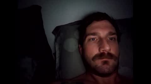 Snapshot of bigcanuck35 chatting on December 25, 9:02 am bigcanuck35 online show from December 25, 9:02 am