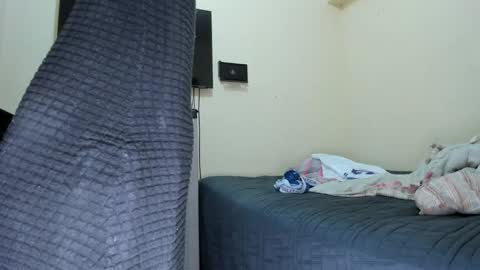 bigcockk23 online show from February 14, 7:05 pm