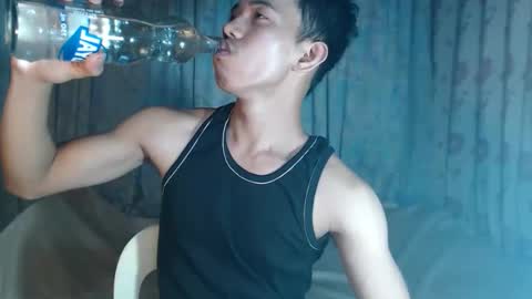 bigcockyummysexjosh online show from April 2, 7:43 pm