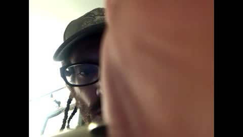 Snapshot of bigdaddy1231995 chatting on September 21, 5:00 am BigDaddykodack online show from September 21, 5:00 am