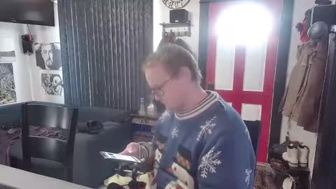 Snapshot of bigdbrillion chatting on February 17, 4:39 pm Darryl online show from February 17, 4:39 pm