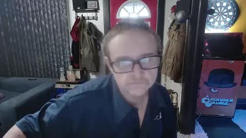 Snapshot of bigdbrillion chatting on February 27, 1:49 pm Darryl online show from February 27, 1:49 pm