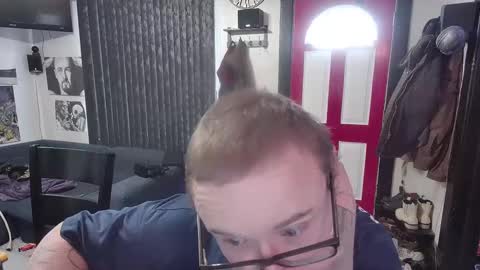 Snapshot of bigdbrillion chatting on February 15, 3:17 pm Darryl online show from February 15, 3:17 pm