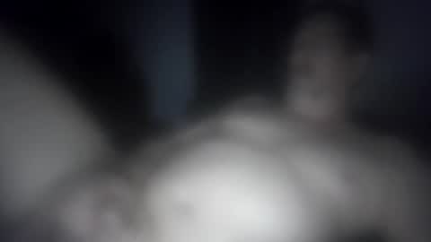 Snapshot of bigdicktxassfucker chatting on October 26, 1:39 am bigdicktxassfucker online show from October 26, 1:39 am