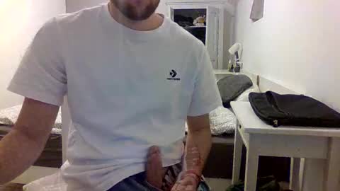 biggbaguette1 online show from December 15, 5:09 pm