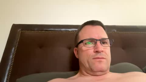 bigger22332233 online show from December 10, 9:11 pm