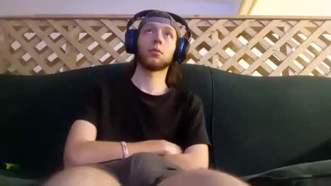 biggestboiiii online show from September 9, 5:51 am