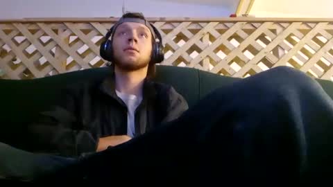 biggestboiiii online show from March 11, 10:07 am