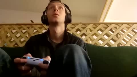 biggestboiiii online show from January 24, 1:35 am