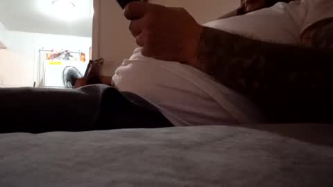 Snapshot of biglk324645168 chatting on December 11, 12:23 pm biglk324645168 online show from December 11, 12:23 pm