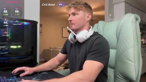 Snapshot of bigmcr1 chatting on October 14, 3:31 am Nick Barker online show from October 14, 3:31 am