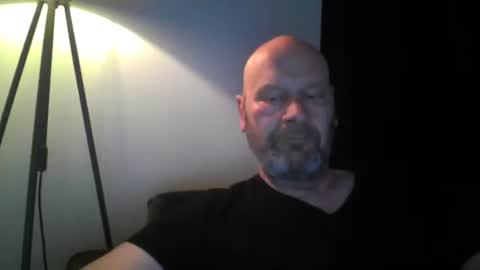 bigmike3339 online show from March 3, 7:17 pm