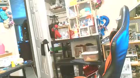 the Mini mami online show from January 13, 12:57 pm