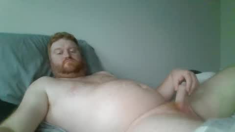 Snapshot of bigred92899 chatting on September 21, 9:41 pm bigred92899 online show from September 21, 9:41 pm