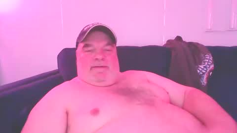 bigstuffbear online show from January 7, 1:24 pm