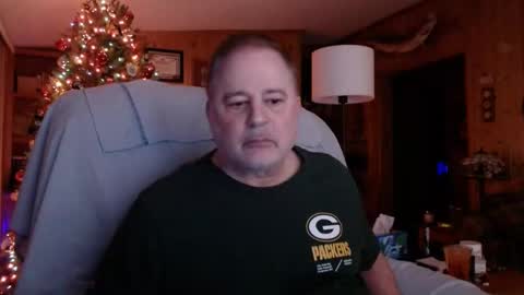 Snapshot of bigthicksatisfying2 chatting on January 5, 3:22 am bigthicksatisfying2 online show from January 5, 3:22 am