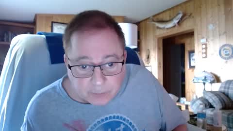 Snapshot of bigthicksatisfying2 chatting on October 8, 9:10 pm bigthicksatisfying2 online show from October 8, 9:10 pm