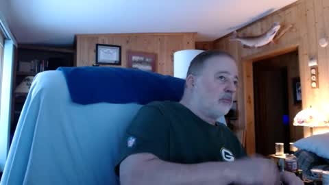 Snapshot of bigthicksatisfying2 chatting on March 5, 11:27 pm bigthicksatisfying2 online show from March 5, 11:27 pm