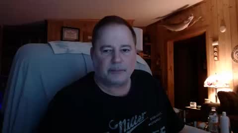 Snapshot of bigthicksatisfying2 chatting on October 17, 1:31 am bigthicksatisfying2 online show from October 17, 1:31 am