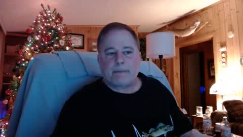 Snapshot of bigthicksatisfying2 chatting on December 31, 5:00 am bigthicksatisfying2 online show from December 31, 5:00 am