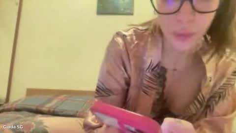 bigtitmik online show from November 4, 3:57 pm