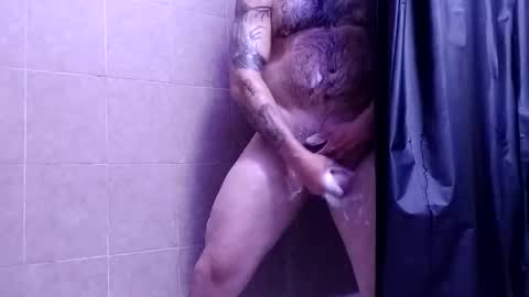 bigtopcircus online show from April 14, 5:11 am