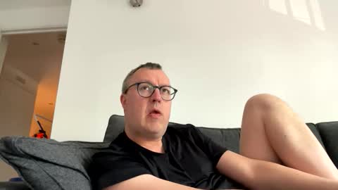 Just call me master online show from April 25, 3:09 pm