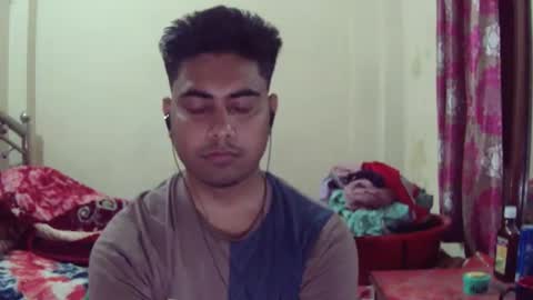 birbikrom104 online show from April 4, 2:46 pm