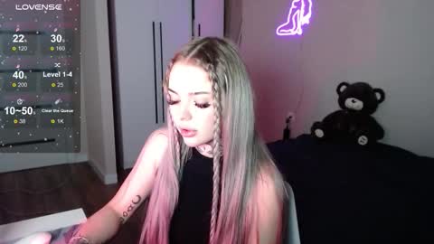 bklfeya online show from November 12, 6:10 pm