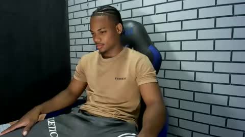 tu morenito online show from February 27, 1:31 am