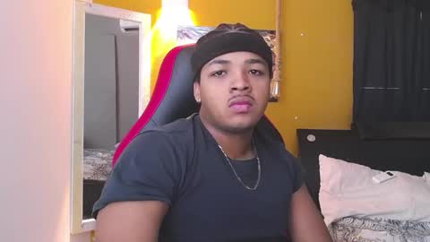 Snapshot of black_king_241 chatting on February 14, 2:12 pm black_king_241 online show from February 14, 2:12 pm