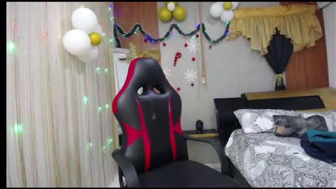 black_king_241 online show from December 14, 3:13 am