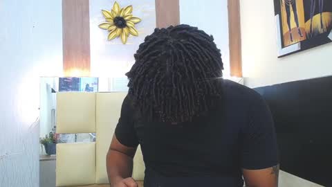 Snapshot of black_king_241 chatting on October 3, 4:43 am black_king_241 online show from October 3, 4:43 am