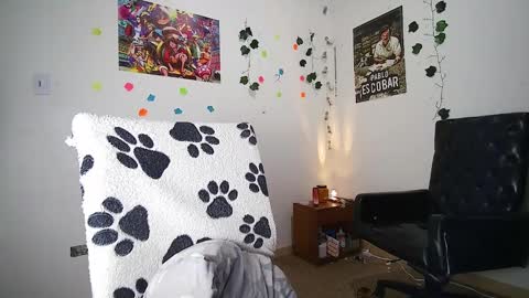 Snapshot of black_tentationx chatting on February 18, 7:32 am black_tentationx online show from February 18, 7:32 am