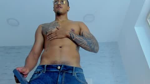 DWAYNE BELL online show from September 12, 12:56 am