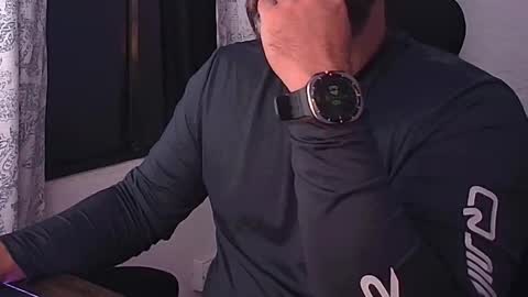 Snapshot of blackfirebird chatting on September 20, 3:42 am blackfirebird online show from September 20, 3:42 am