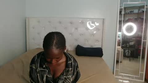 Cleo online show from May 1, 10:37 pm