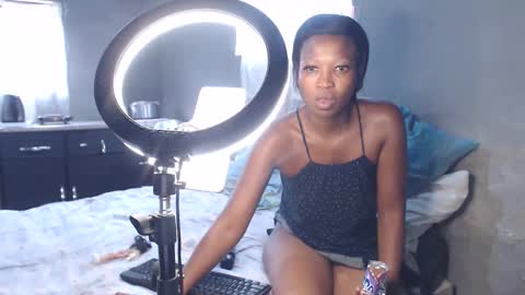 blackntoxicabe6999 online show from April 12, 12:42 pm
