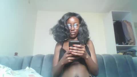 Lorraine online show from November 9, 8:51 am