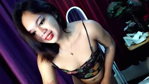 sweetyluna online show from June 1, 8:32 pm