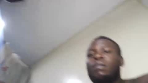 blackzilian_5 online show from May 7, 8:43 am