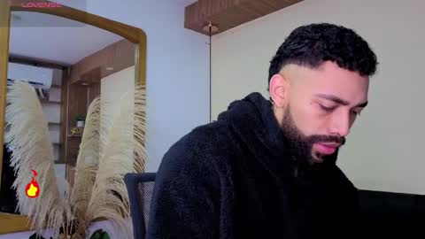 blade_miller_ online show from June 6, 12:33 pm