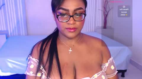 Snapshot of blakmillerrgilson chatting on February 13, 9:39 pm blak miller online show from February 13, 9:39 pm