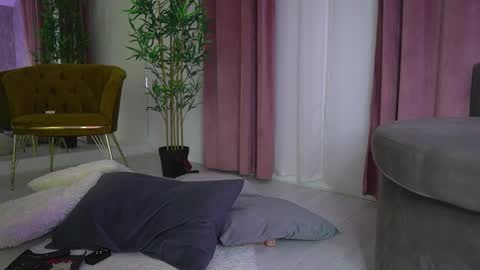 blakmy online show from February 18, 4:34 am