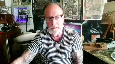 blindsurfer780299 online show from April 30, 2:33 pm