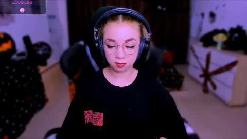 Nicole online show from October 20, 4:28 am