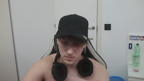 blondeharddick online show from March 2, 6:14 pm