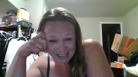blondetoplease online show from May 16, 7:38 am